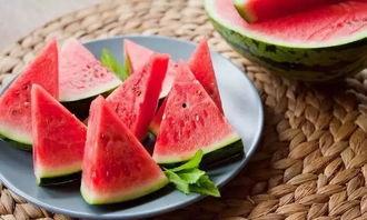 最新菏泽吃瓜事件,一场网络热议背后的真相揭秘