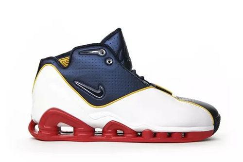 吃瓜荣梓杉球鞋事件始末,从争议到反思的球鞋事件始末